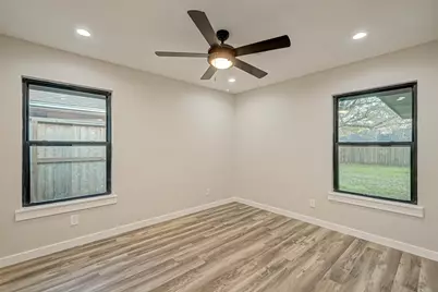 2111 Nina Lee Lane, Houston, TX 77018 - Photo 31