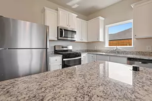 10351 Red Cardinal Dr, Cleveland, TX 77328 - Photo 13