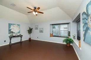 163 N Millport Cir, The Woodlands, TX 77382 - Photo 21