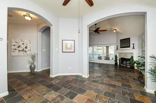 163 N Millport Cir, The Woodlands, TX 77382 - Photo 9