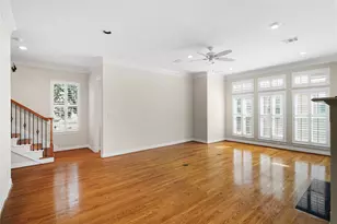 2150 Bancroft St, Houston, TX 77027 - Photo 3