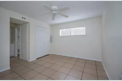 3702 Flora #4, Houston, TX 77006 - Photo 15