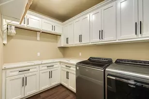 838 Oak Ridge Dr, Angleton, TX 77515 - Photo 33