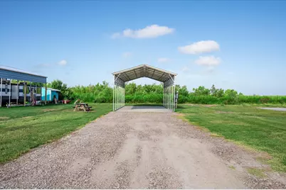1065 Canal, Gilchrist, TX 77617 - Photo 3