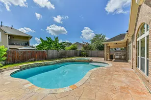 2919 Silhouette Bay Dr, Pearland, TX 77584 - Photo 1