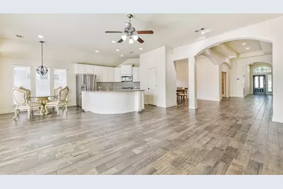 2919 Silhouette Bay Drive, Pearland, TX 77584 - Photo 9