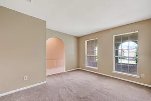 9702 Hillis St, Houston, TX 77078 - Photo 5