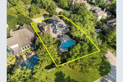 14 Mammoth Springs Court, The Woodlands, TX 77382 - Photo 5