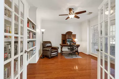 14 Mammoth Springs Court, The Woodlands, TX 77382 - Photo 15