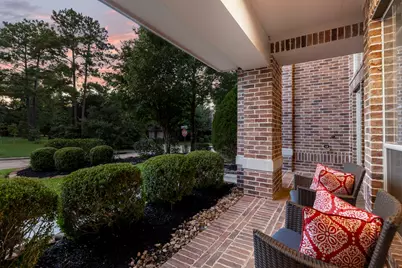 14 Mammoth Springs Court, The Woodlands, TX 77382 - Photo 3