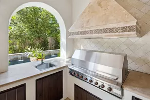 2621 Cason St, West University Place, TX 77005 - Photo 25