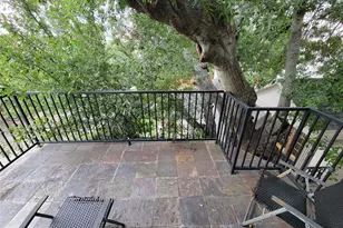 1742 Michigan St, Houston, TX 77006 - Photo 11