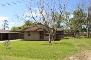 707 Alice St, Sweeny, TX 77480 - Photo 1