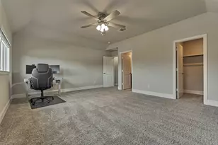 10660 Red Tail Pl, Conroe, TX 77385 - Photo 37