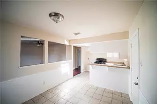 1327 Diplomat Way, Houston, TX 77088 - Photo 7