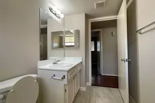 1327 Diplomat Way, Houston, TX 77088 - Photo 13