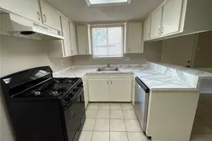 1327 Diplomat Way, Houston, TX 77088 - Photo 5