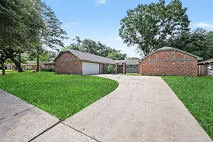 12615 Amado Dr, Houston, TX 77065 - Photo 3
