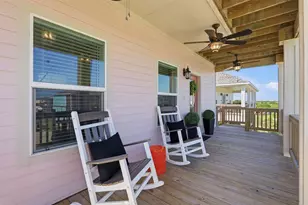 124 Jewel Dr, Port Bolivar, TX 77650 - Photo 3