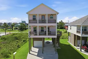 124 Jewel Dr, Port Bolivar, TX 77650 - Photo 1