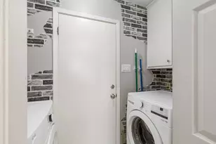 8205 Raintree Dr, College Station, TX 77845 - Photo 19