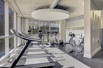 1901 Post Oak Boulevard #4303, Houston, TX 77056 - Photo 29