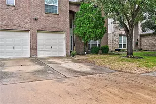 11819 Leaf Oak Dr, Houston, TX 77065 - Photo 3