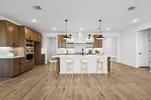 12826 Old Fashion Cir, Mont Belvieu, TX 77535 - Photo 7