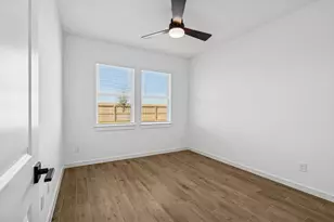 12826 Old Fashion Cir, Mont Belvieu, TX 77535 - Photo 19