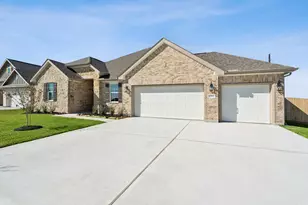 12826 Old Fashion Cir, Mont Belvieu, TX 77535 - Photo 1