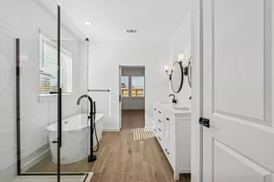 12826 Old Fashion Cir, Mont Belvieu, TX 77535 - Photo 17