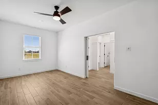 12826 Old Fashion Cir, Mont Belvieu, TX 77535 - Photo 3