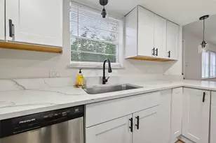 1123 Belaya Ln, Houston, TX 77090 - Photo 15