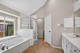 2124 Bennigan St, League City, TX 77573 - Photo 15