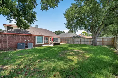 2124 Bennigan Street, League City, TX 77573 - Photo 25