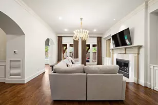 1229 Ripple Creek Dr, Houston, TX 77057 - Photo 9
