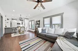 325 N Sidney St, Houston, TX 77003 - Photo 5