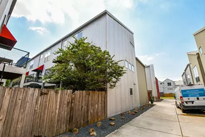824 Robin Street, Houston, TX 77019 - Photo 29