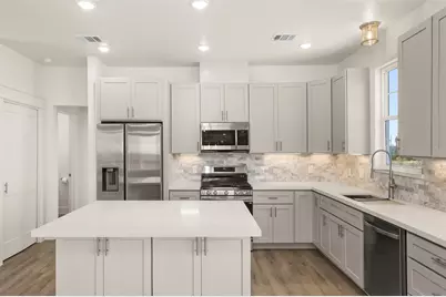 2211 Avenue A, San Leon, TX 77539 - Photo 11