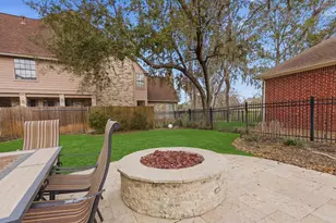 1711 Forestlake Dr, Sugar Land, TX 77479 - Photo 31