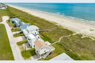 22002 Kennedy Drive, Galveston, TX 77554 - Photo 9
