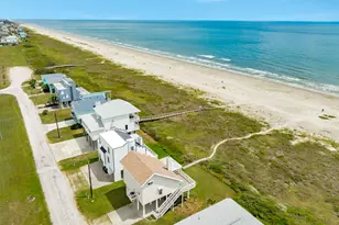 22002 Kennedy Dr, Galveston, TX 77554 - Photo 9