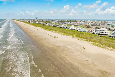 22002 Kennedy Drive, Galveston, TX 77554 - Photo 13