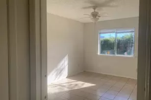 10143 Inwood Hollow Ln, Houston, TX 77088 - Photo 3