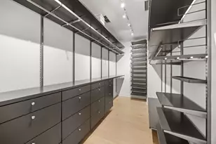 2323 W Main St, Houston, TX 77098 - Photo 21