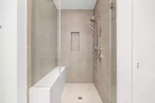 2323 W Main St, Houston, TX 77098 - Photo 19