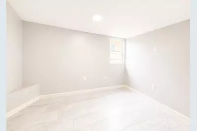 204 S 74th 1/2 Street #1, Houston, TX 77011 - Photo 5