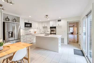 11538 Riverview Drive, Houston, TX 77077 - Photo 13