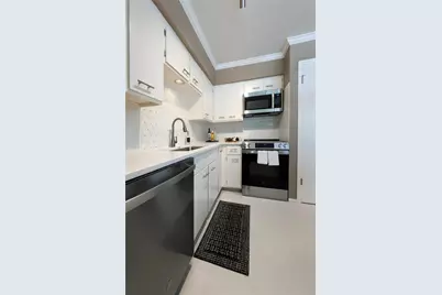 4040 San Felipe Street #211, Houston, TX 77027 - Photo 3