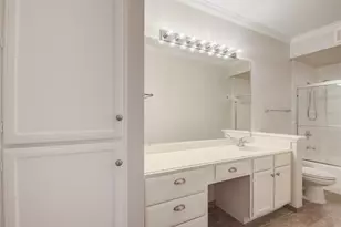 2111 Welch St, Houston, TX 77019 - Photo 13